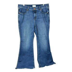 LANE BRYANT Flex Magic Flare Blue Jeans Mid-Rise Signature Fit